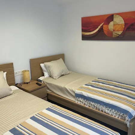 Playamar London Tower